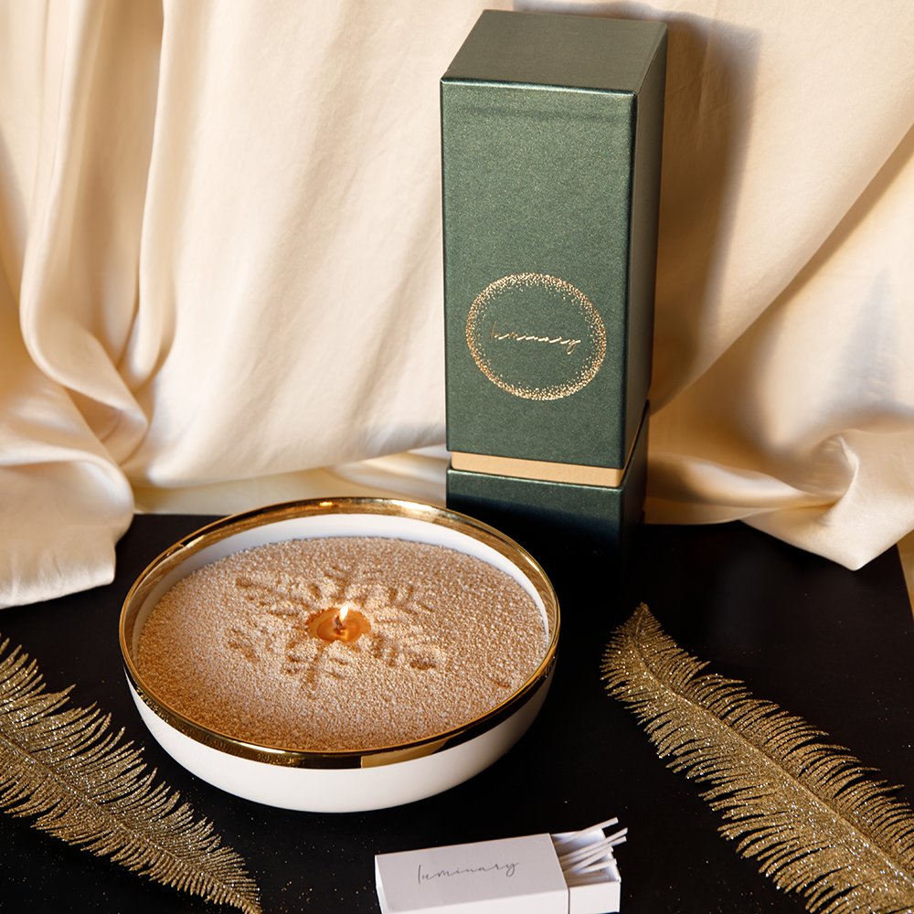 Luminary Candles Light Gold Edition: Perličková Sviečka s Nádychom Elegancie ✨
